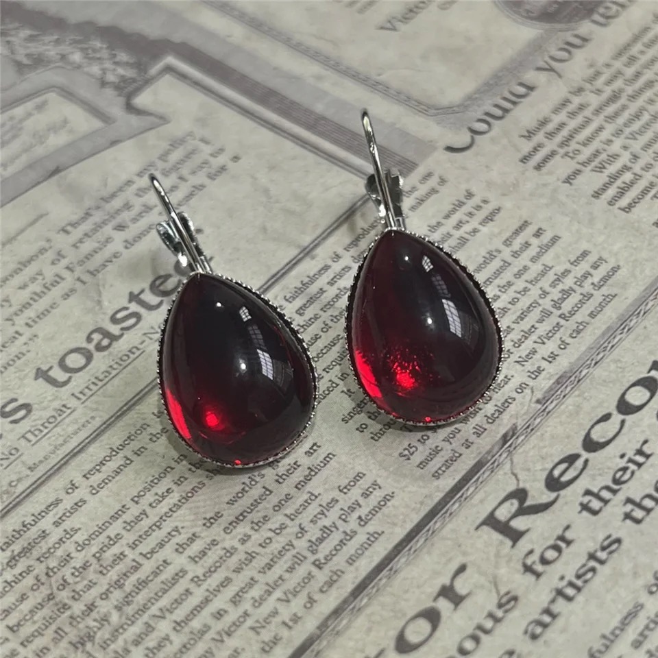 Anting-anting merah darah vamp - Women'S Vampire Accessories ulasan dan harga
