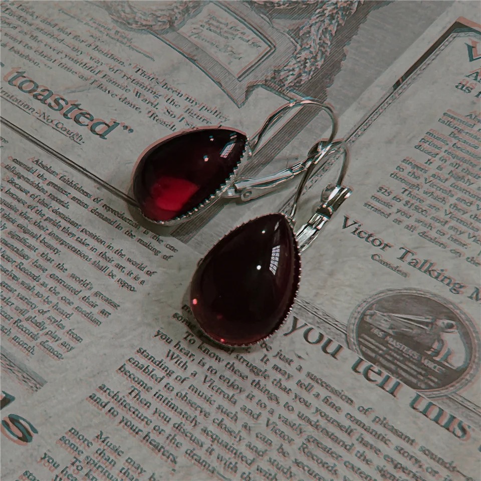 Anting-anting merah darah vamp - Women'S Vampire Accessories ulasan dan harga