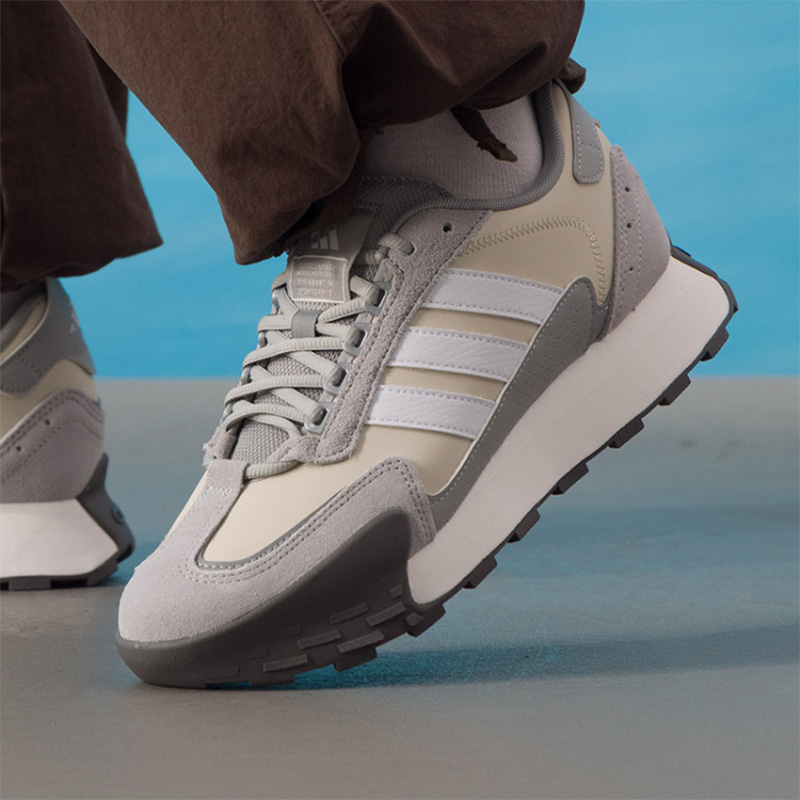 adidas Sepatu Hiking Suede Abu - Women'S Accessories Adidas ulasan dan harga