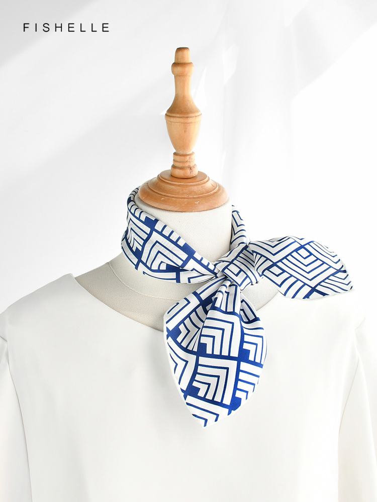Cina Klasik Biru Putih Porsele - Silk Scarf Square ulasan dan harga