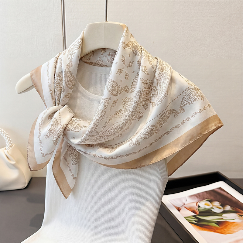 Syal Persegi Motif Paisley Bei - Silk Scarf Square ulasan dan harga