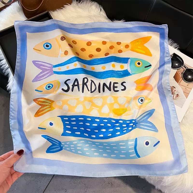 Syal Kepala Sutra Motif Ikan P - Silk Scarf Square ulasan dan harga