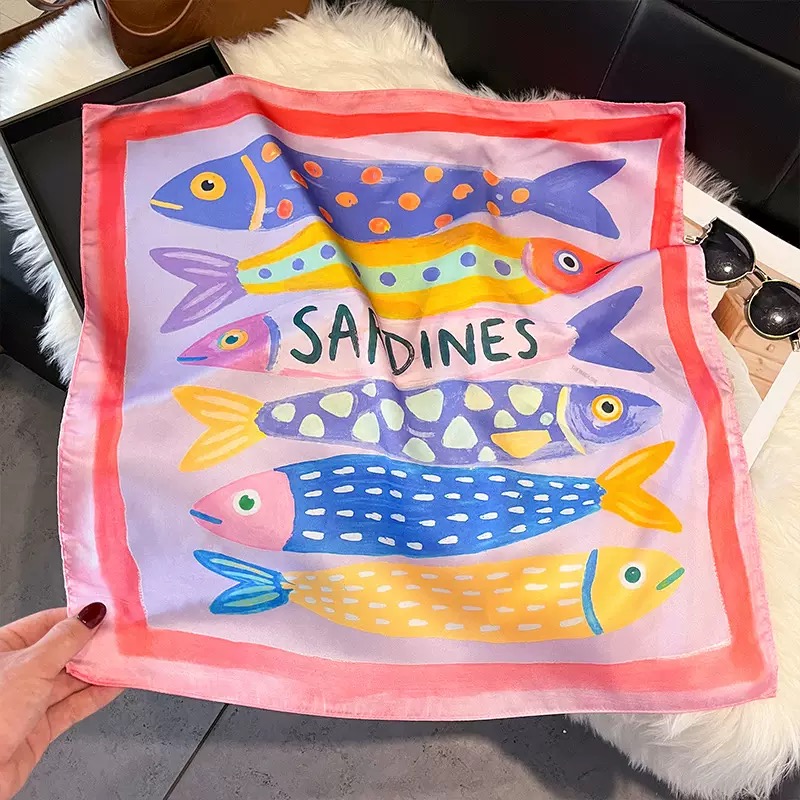 Syal Kepala Sutra Motif Ikan P - Silk Scarf Square ulasan dan harga